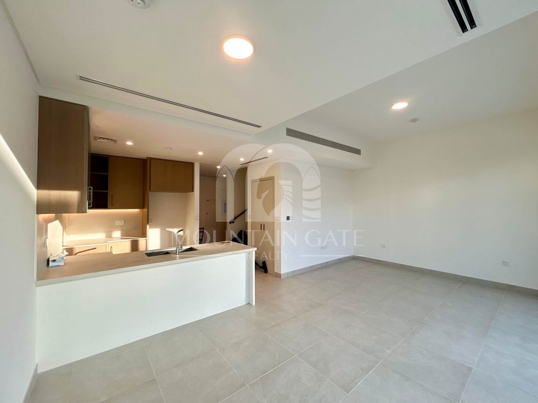Townhouse in Ud al Bayda, Dubai, United Arab Emirates 2 - 18261893