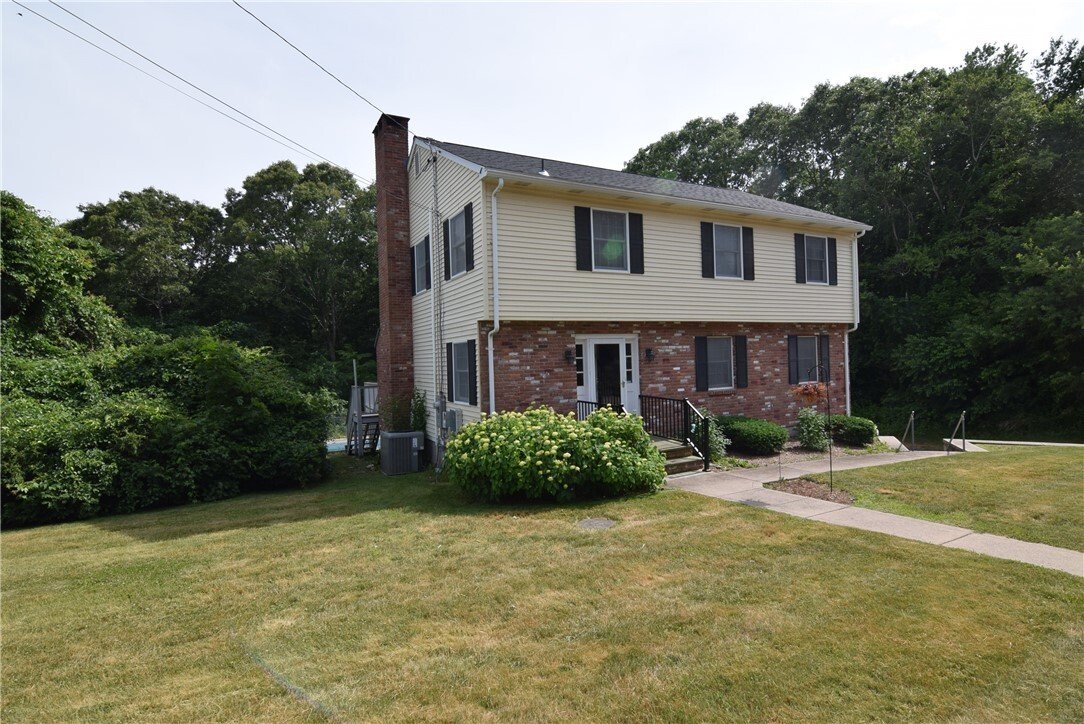 House in Westerly, Rhode Island, United States 1 - 18263482