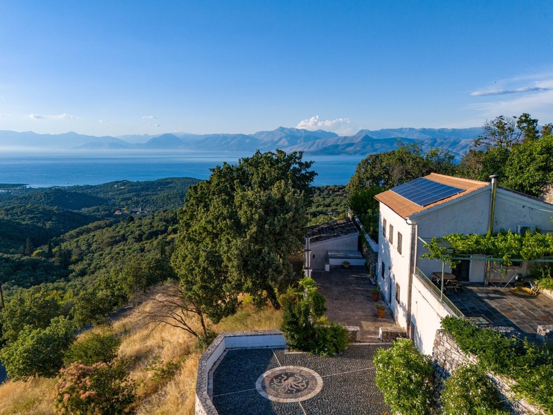 Villa in Corfu, Peloponnese, Western Greece and the Ionian, Greece 2 - 18189997