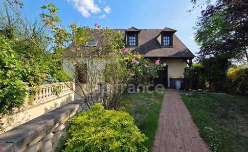 House in Conflans-Sainte-Honorine, Ile-de-France, France 1