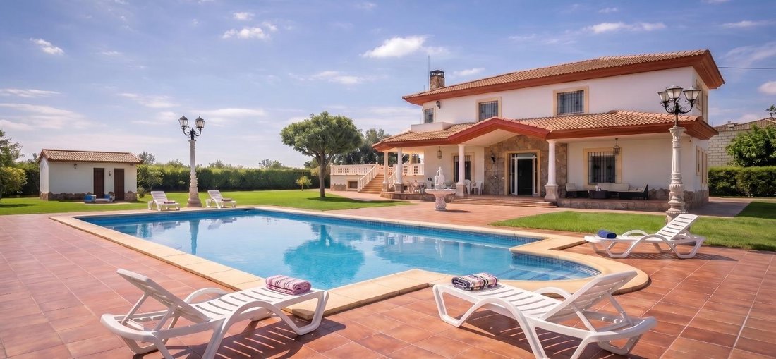 Villa in La Carlota, Andalusia, Spain 1 - 18260450