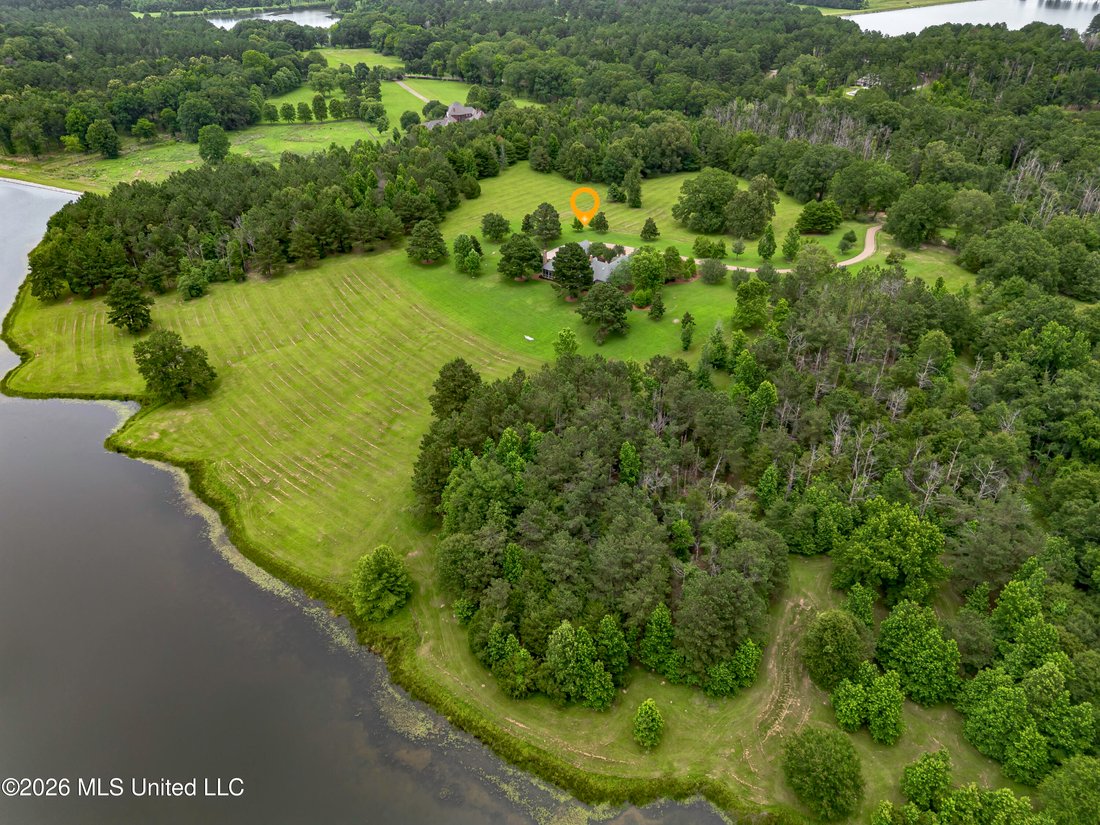 House in Flora, Mississippi, United States 3 - 18263212