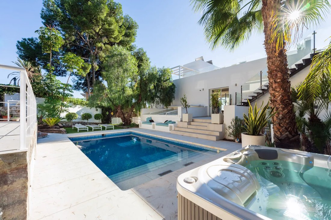 Villa à Puerto Banús, Marbella, Espagne 4 - 18265512