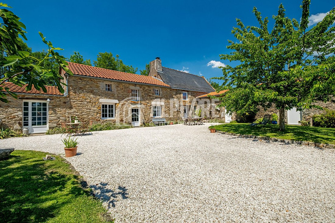 Villa in Marais, Saint-Etienne-de-Montluc, France 2 - 18262480