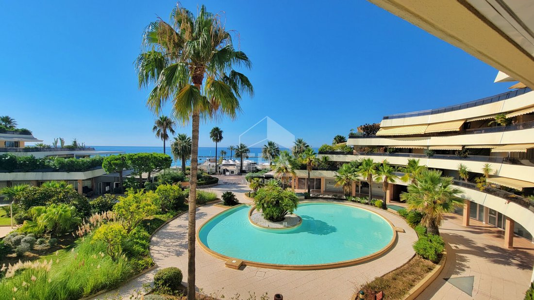 Apartment in Saint-Laurent-du-Var, Provence-Alpes-Côte d'Azur, France 1 - 18266566