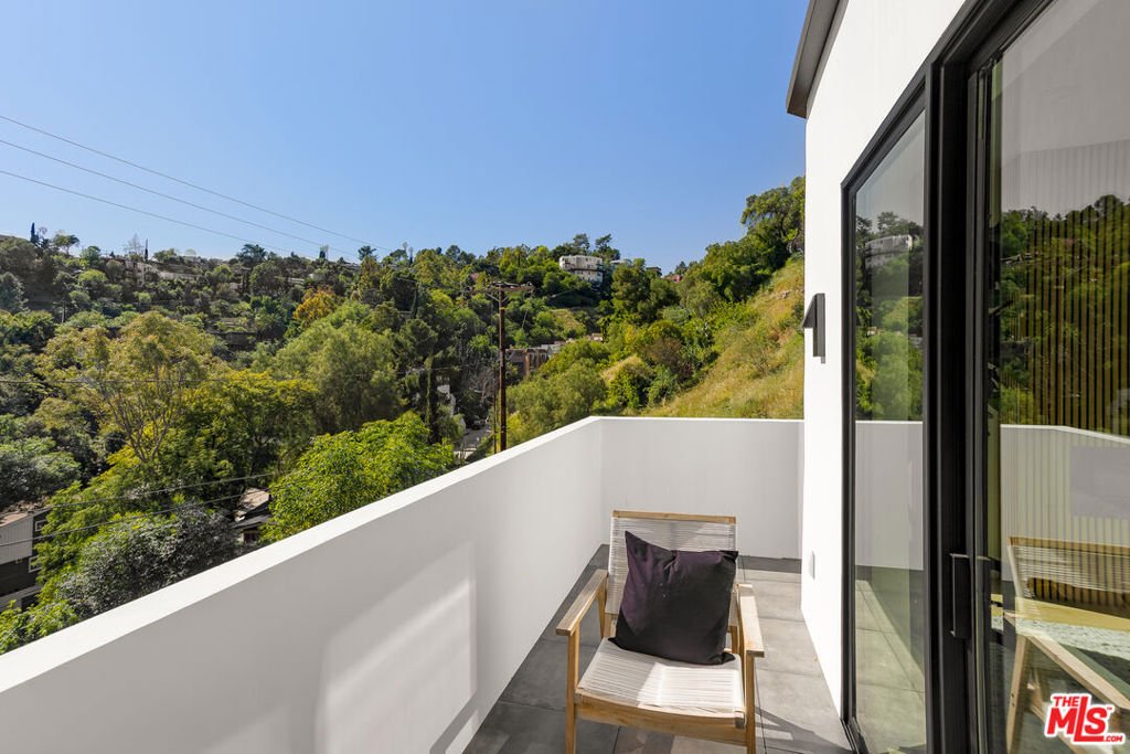 House in Los Angeles, California, United States 1 - 18263680