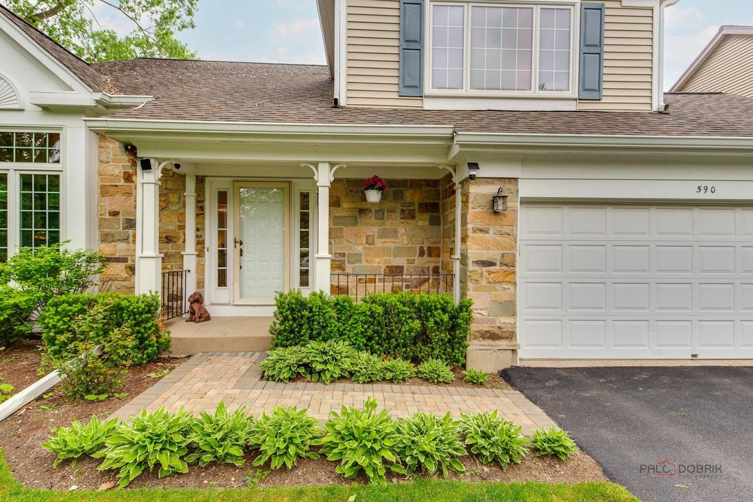 House in Buffalo Grove, Illinois, United States 2 - 18261278