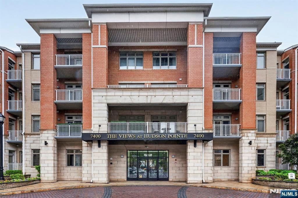 Condo in North Bergen, New Jersey, United States 1 - 18261498