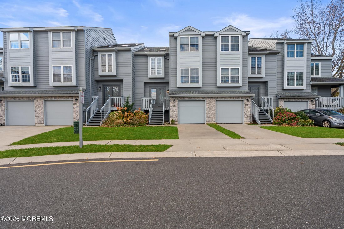 Condo in Neptune Township, New Jersey, United States 2 - 18263402