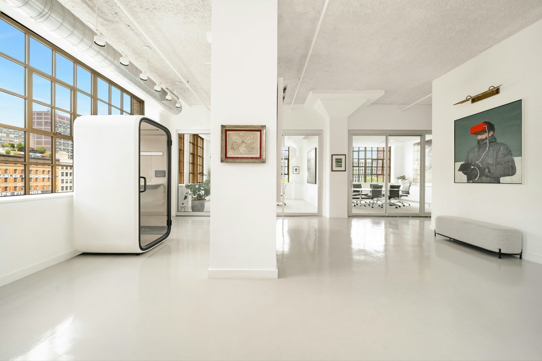 Condo in New York, New York, United States 4 - 18256200