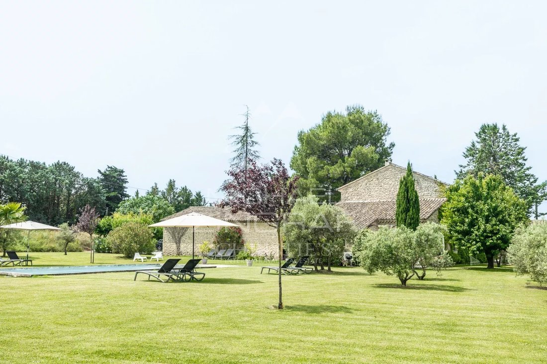 Maisons de campagne à Robion, Provence-Alpes-Côte d'Azur, France 1 - 15780848
