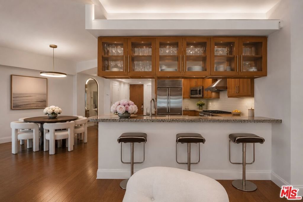 Condo in Los Angeles, California, United States 4 - 18263688