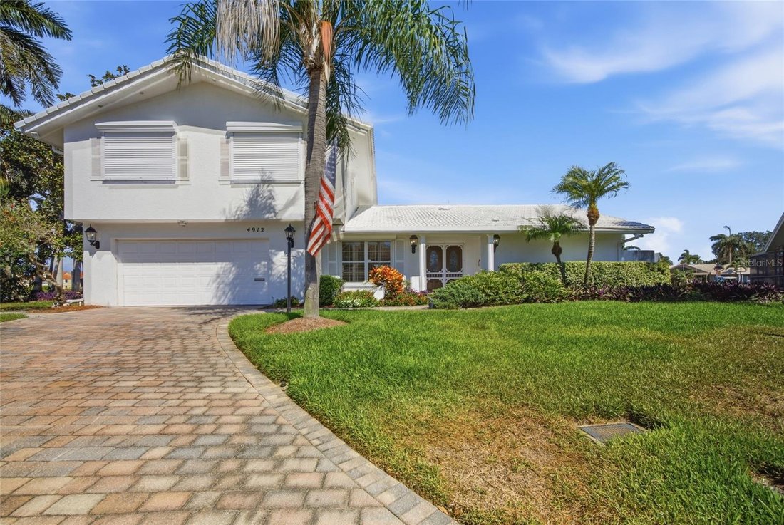 House in St. Petersburg, Florida, United States 1 - 18260885