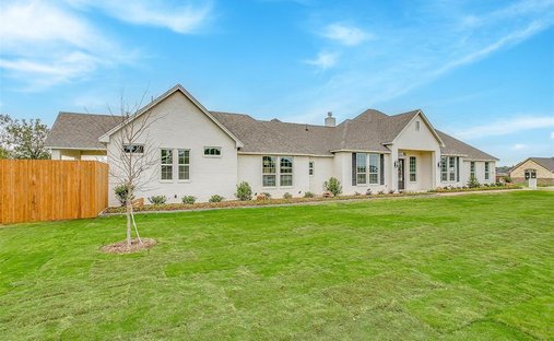House in Crowley, Texas, United States 1