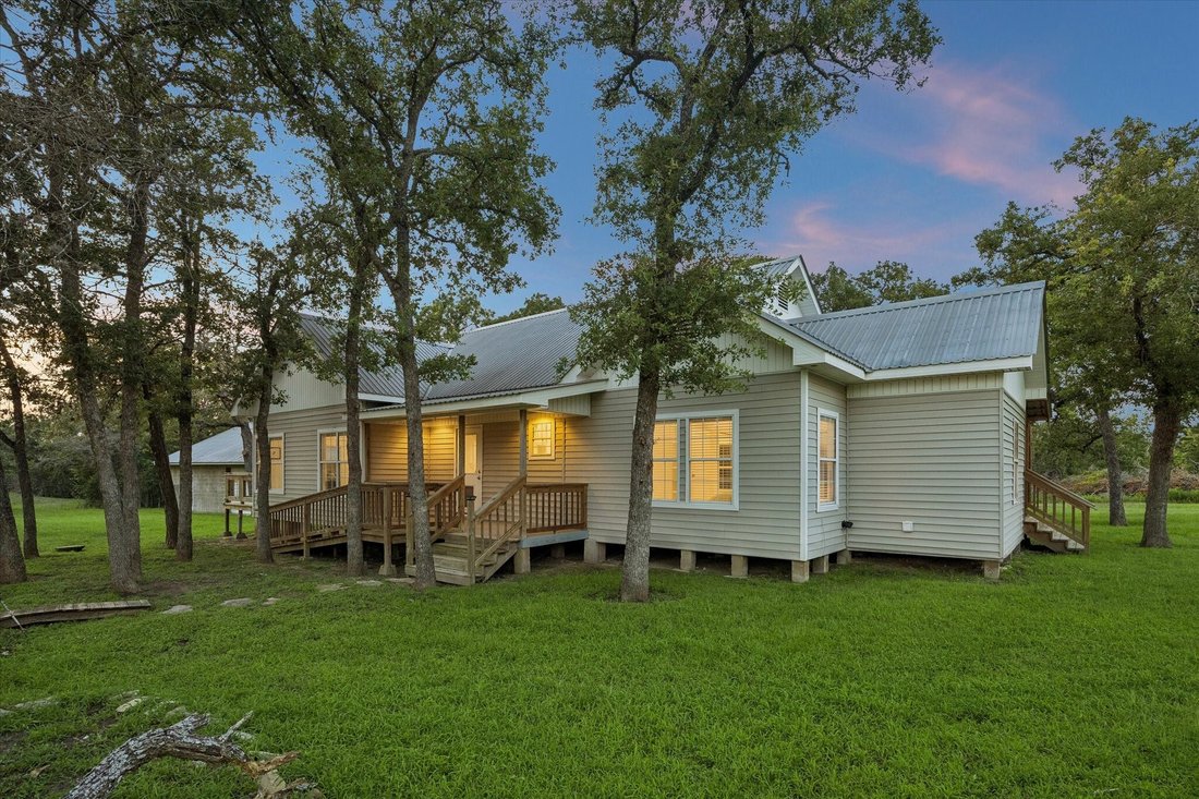Farm Ranch in Carmine, Texas, United States 5 - 17993399