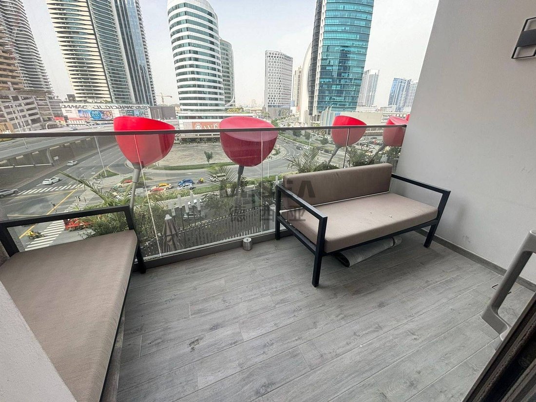 Apartment in Business Bay, Dubai, United Arab Emirates 1 - 18261093