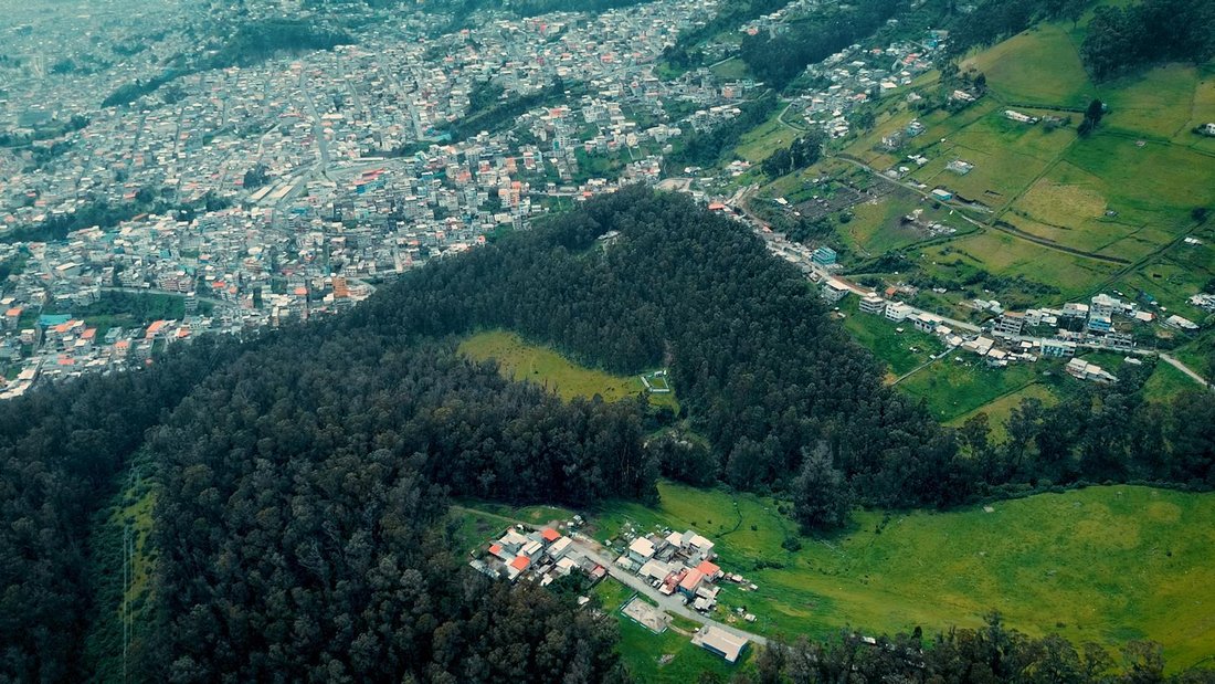 Land in Quito, Pichincha, Ecuador 5 - 18264399