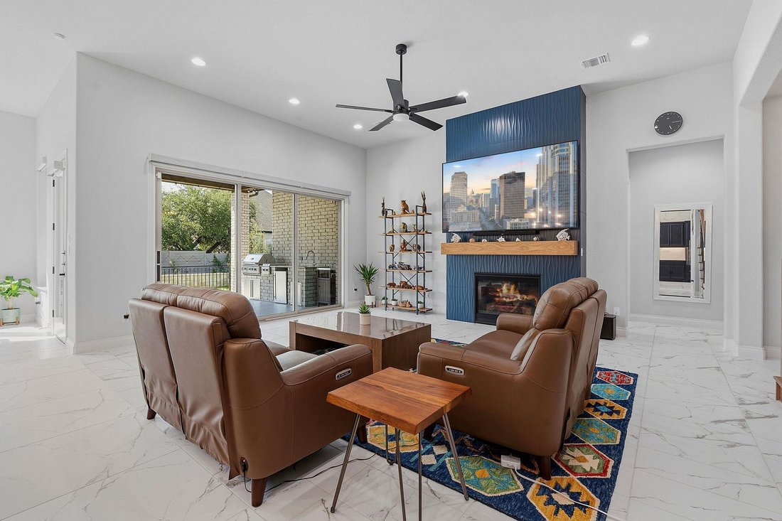 House in Georgetown, Texas, United States 4 - 18260879