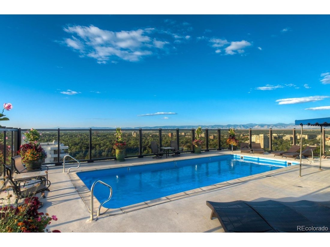 Condo in Denver, Colorado, United States 3 - 18264335