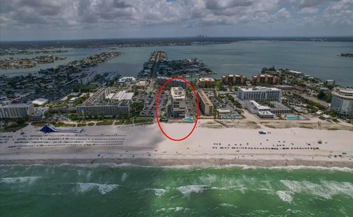 Condo in St. Pete Beach, Florida, United States 1