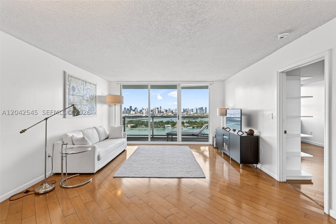 Condo in Miami Beach, Florida, United States 3 - 18264413