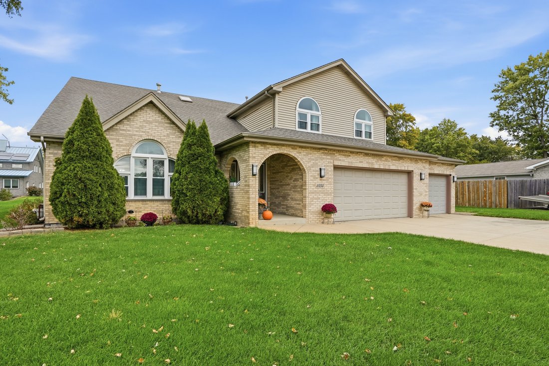 House in Mokena, Illinois, United States 3 - 18264863