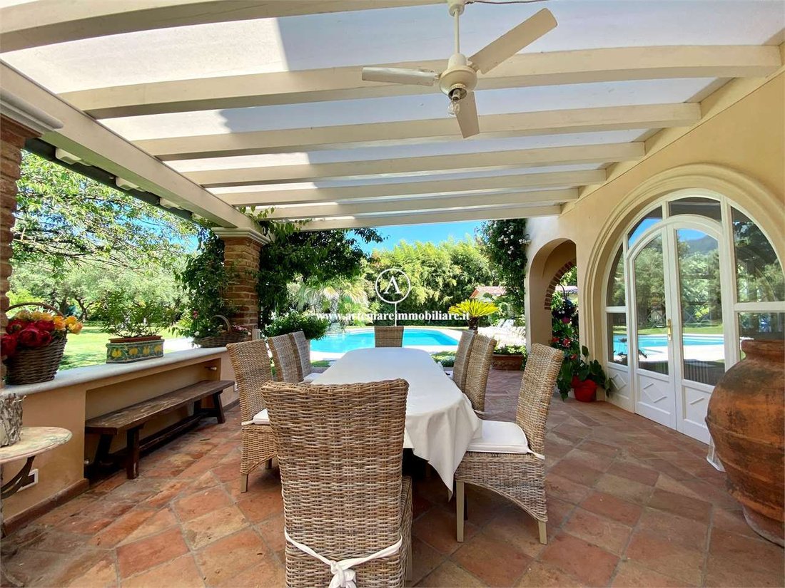 Villa in Seravezza, Tuscany, Italy 1 - 12916866
