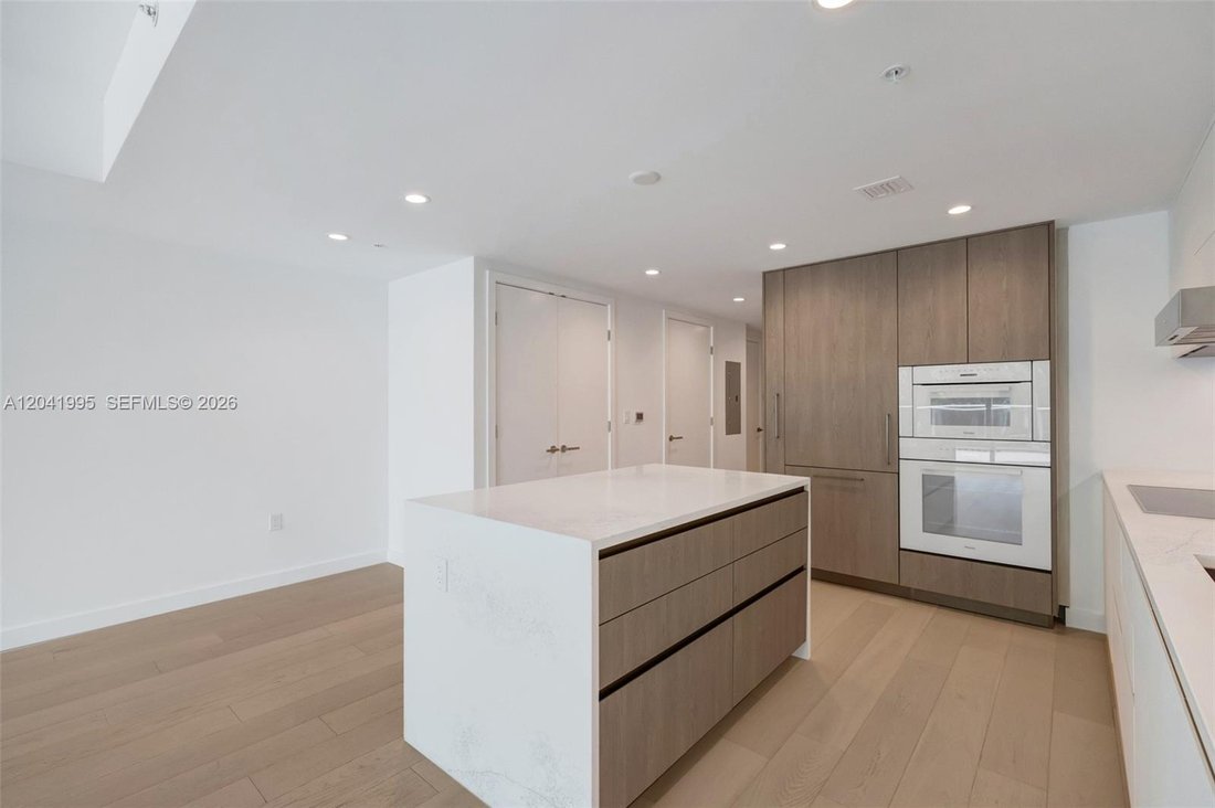 Condo in Bal Harbour, Florida, United States 5 - 18261678