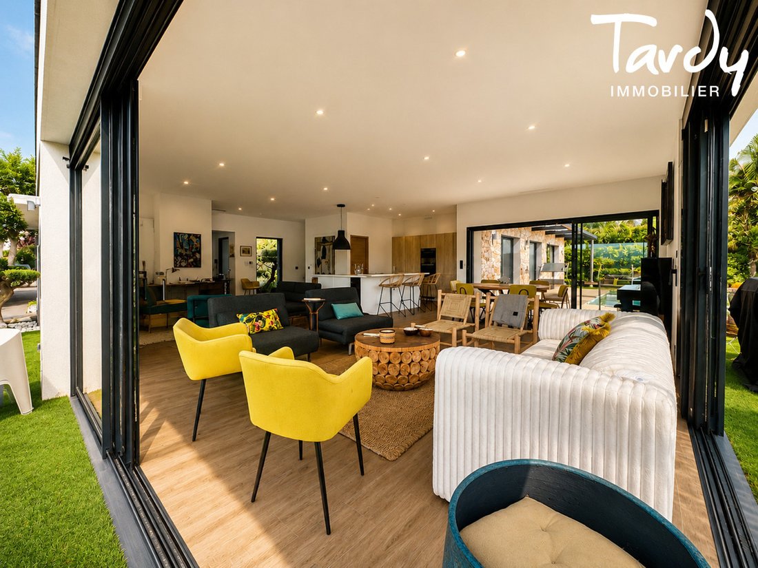 Villa in Nord, Sanary-sur-Mer, France 3 - 18265700