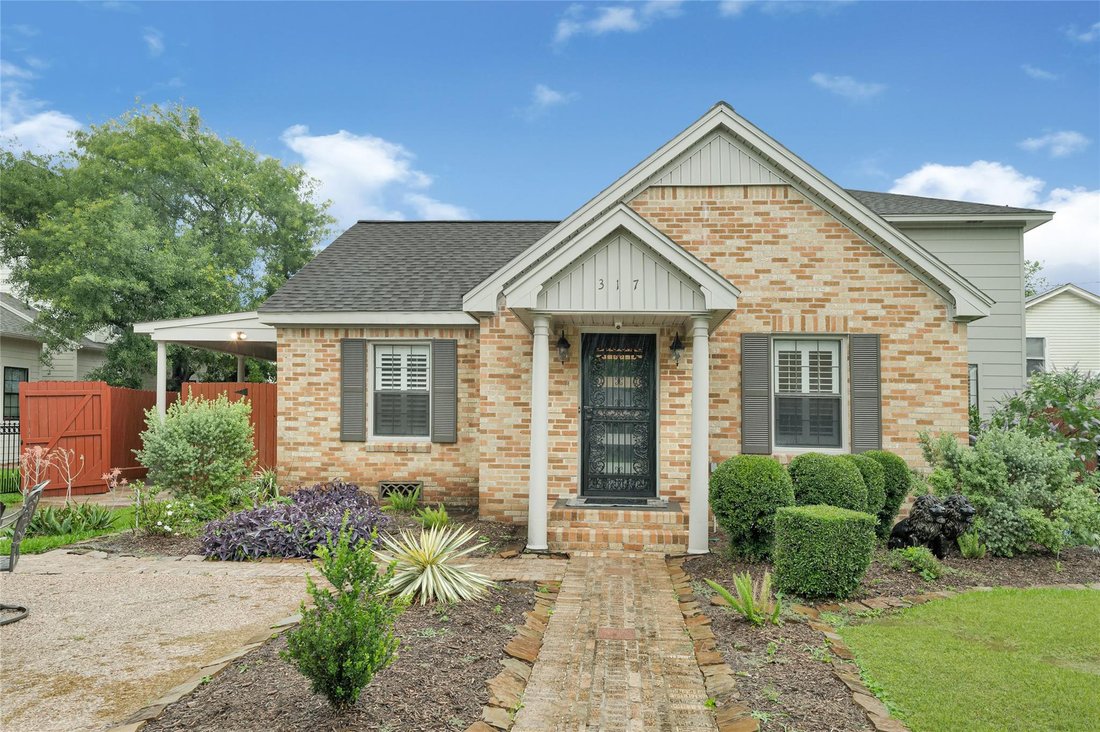 House in Houston, Texas, United States 3 - 18265940