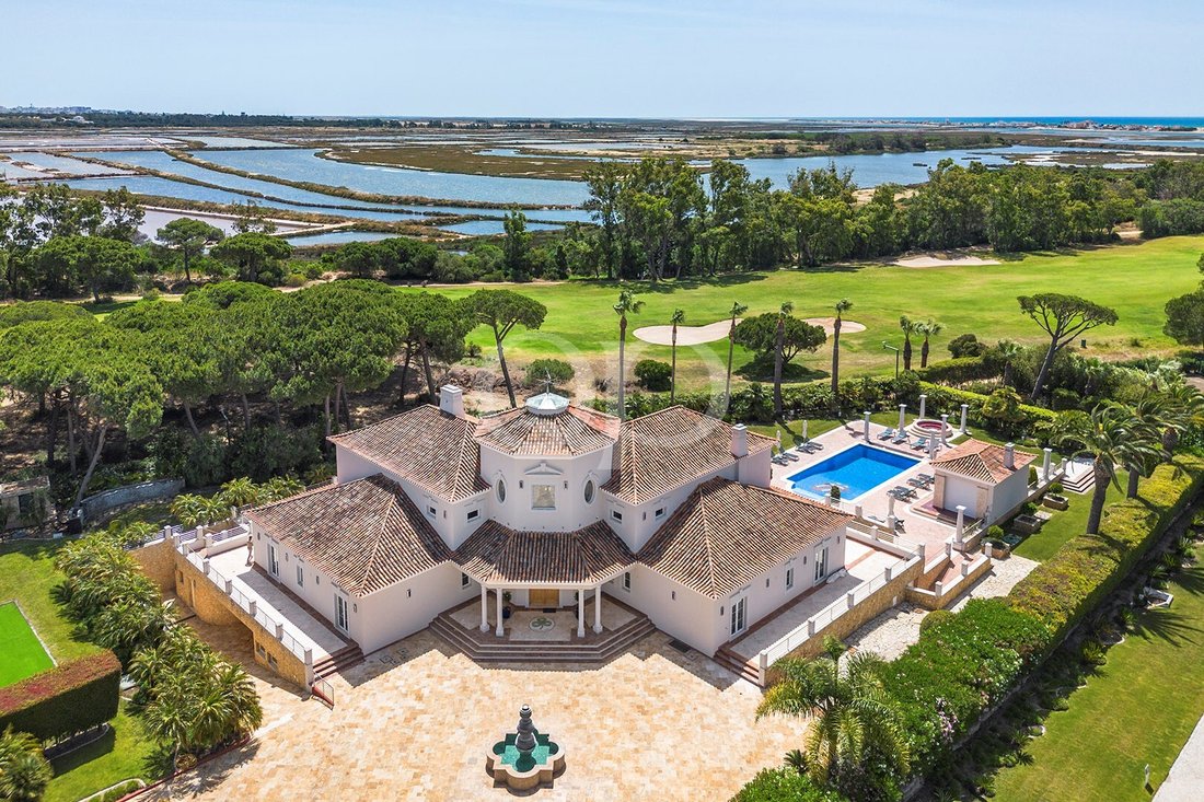Villa in Quinta do Lago, Almancil, Portugal 1 - 18260245