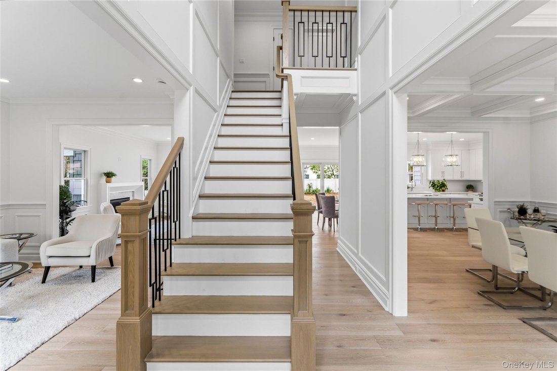 House in Plainview, New York, United States 2 - 18261659