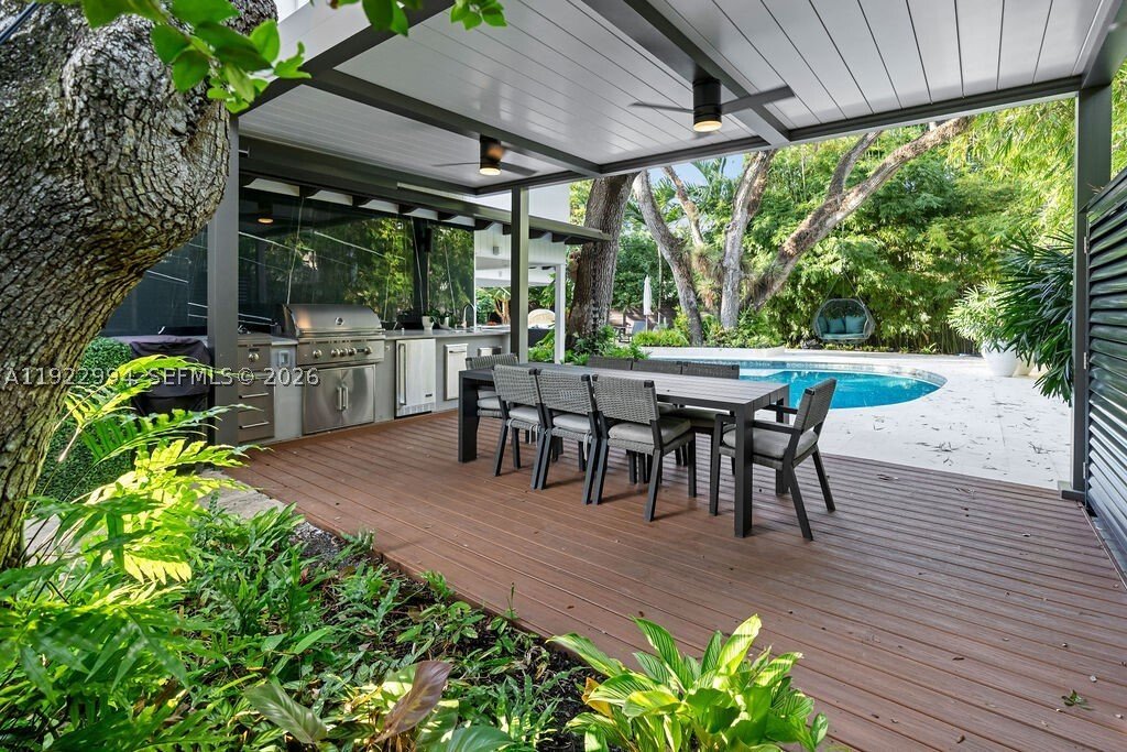 House in Miami, Florida, United States 3 - 16947318