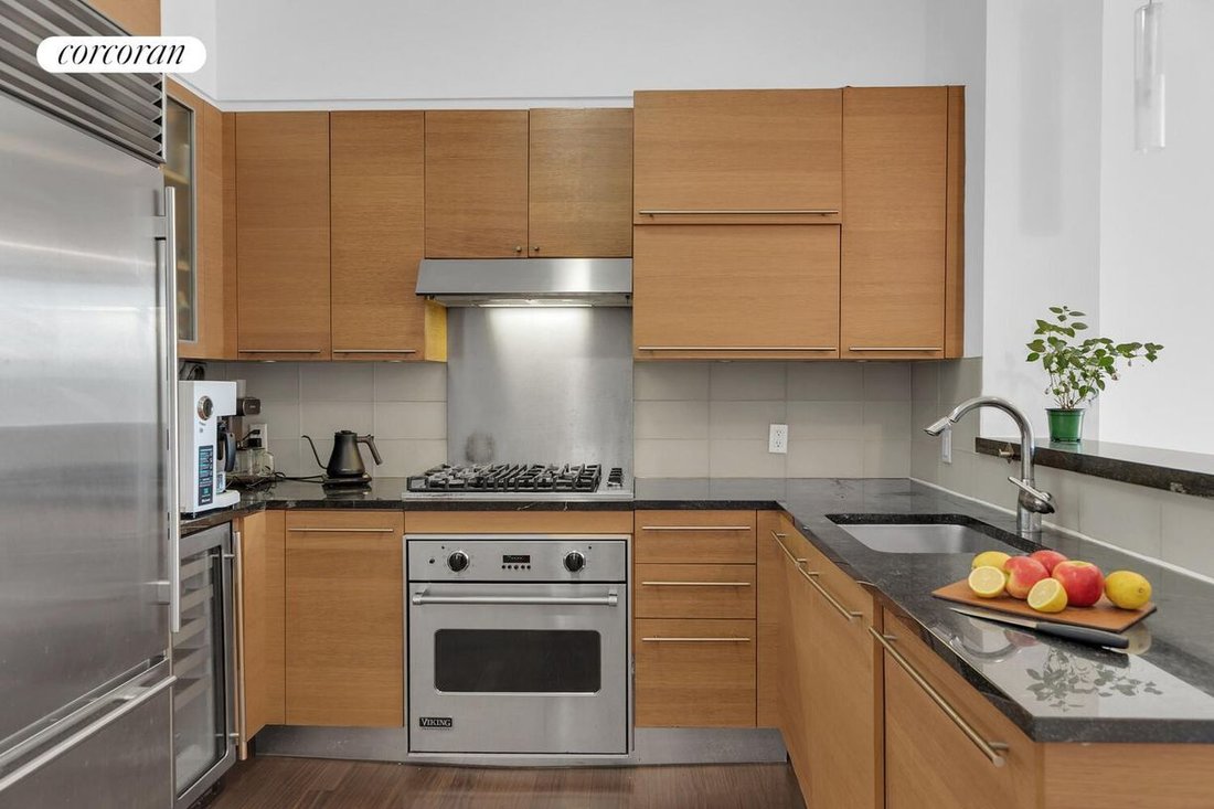 Condo in New York, New York, United States 3 - 18202469
