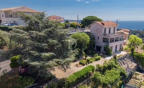 Villa in Fabron, Nice, France 1