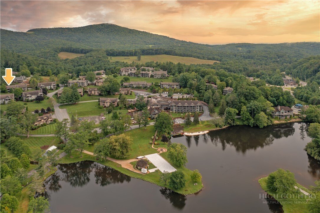 Condo in Blowing Rock, North Carolina, United States 5 - 18260150