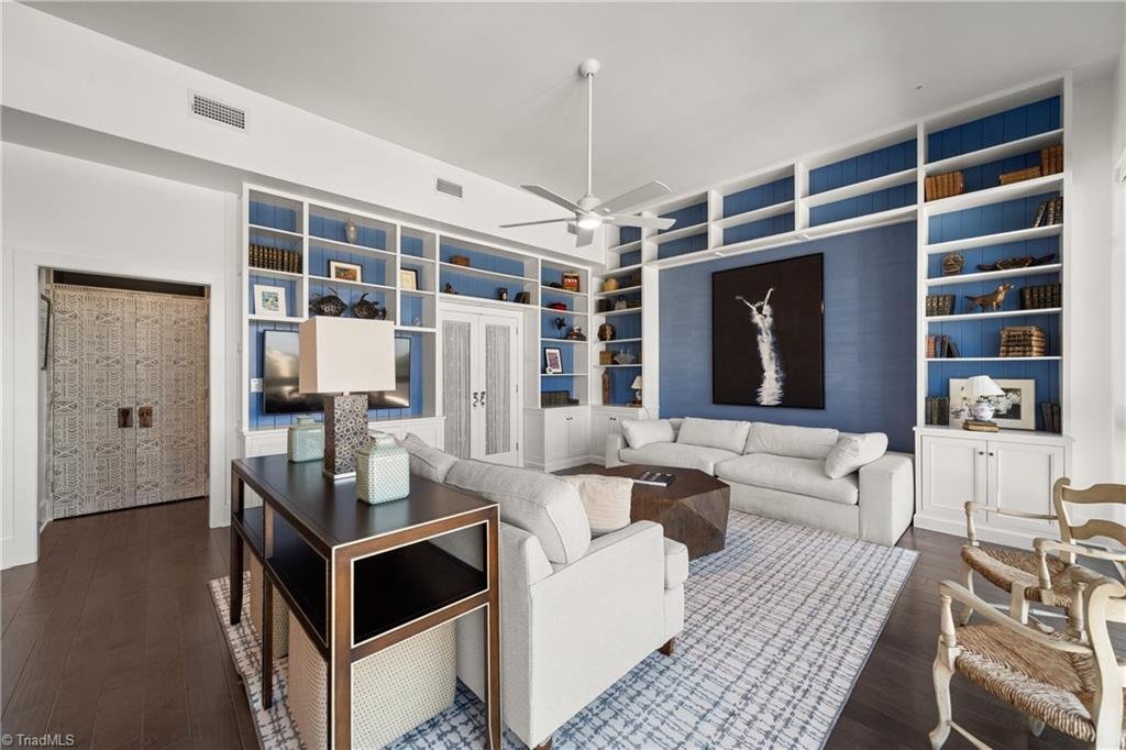 Condo in Walkertown, North Carolina, United States 1 - 18263636