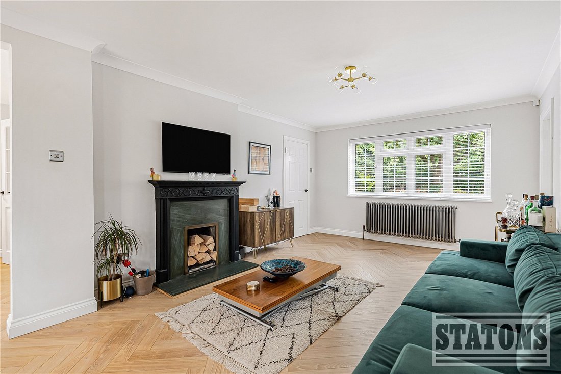 House in Little Heath, Hertsmere, England 3 - 18265438