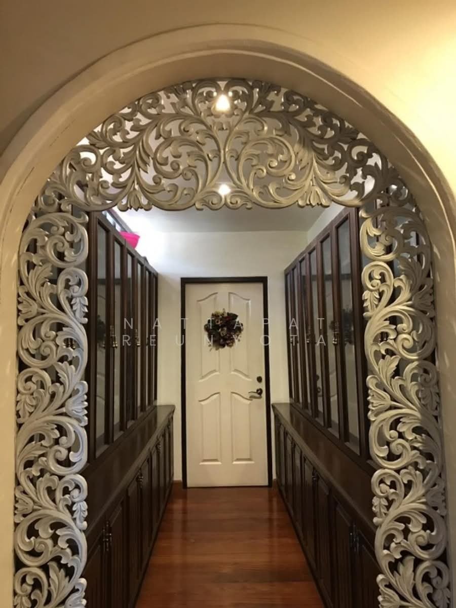 House in Bangkok, Krung Thep Maha Nakhon, Thailand 5 - 18262728
