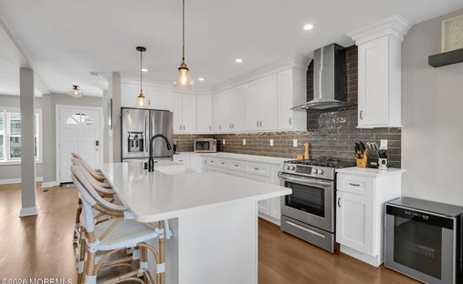 Condo in Oceanport, New Jersey, United States 1