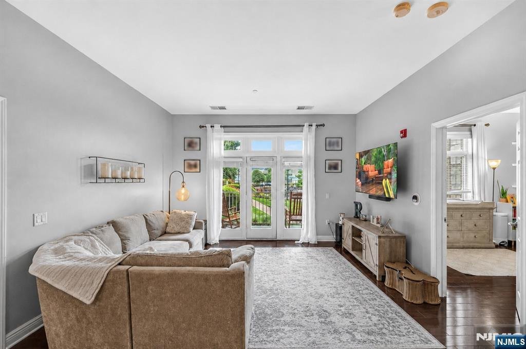 Condo in North Bergen, New Jersey, United States 2 - 18261498