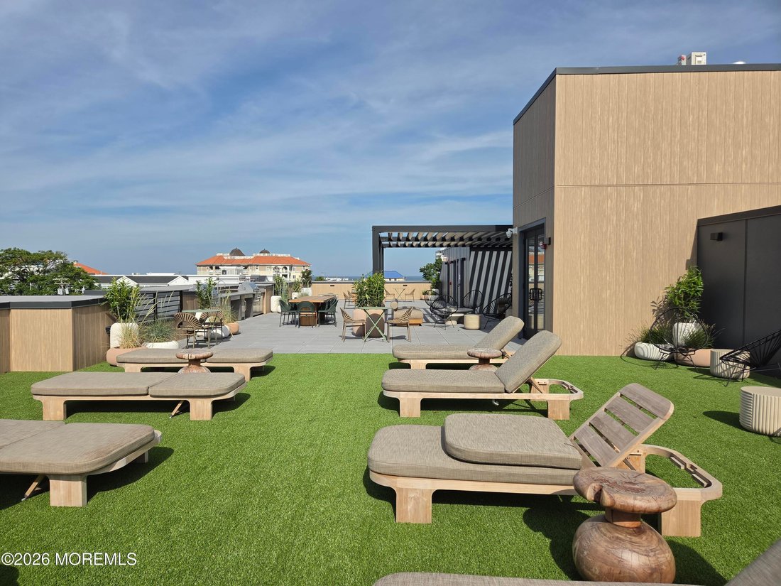 Condo in Long Branch, New Jersey, United States 2 - 18265407