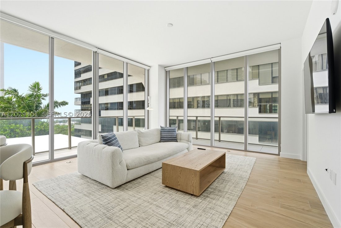 Condo in Miami, Florida, United States 4 - 18074937