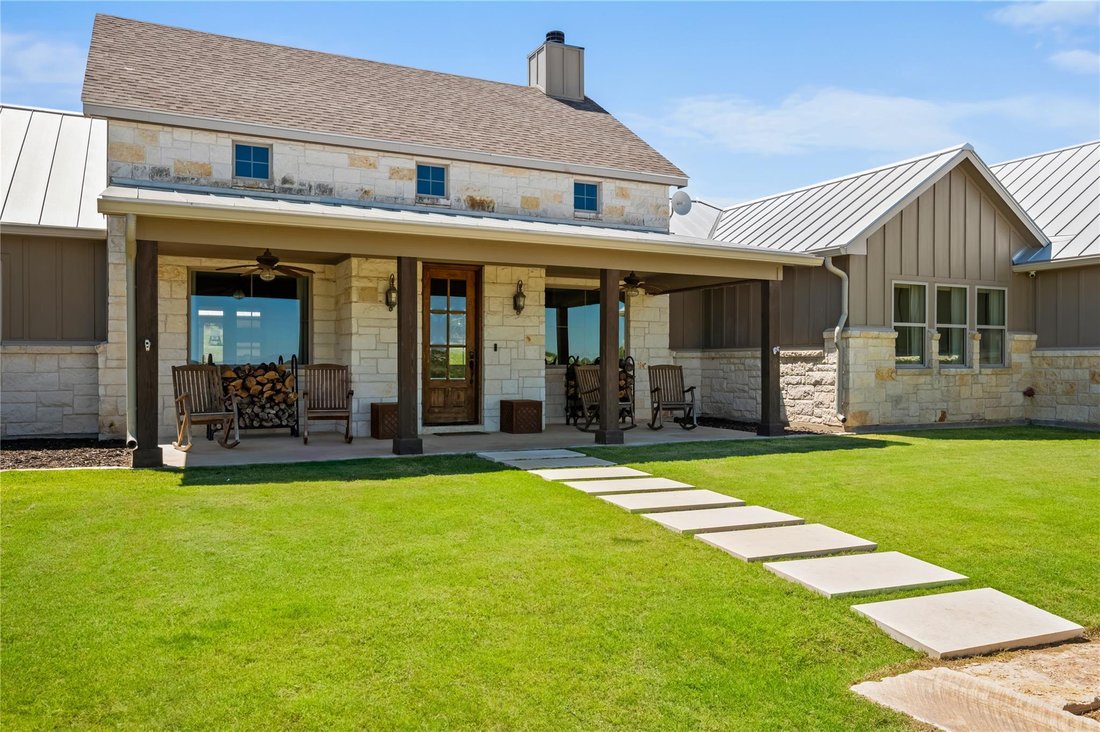 House in Fredericksburg, Texas, United States 3 - 18261686