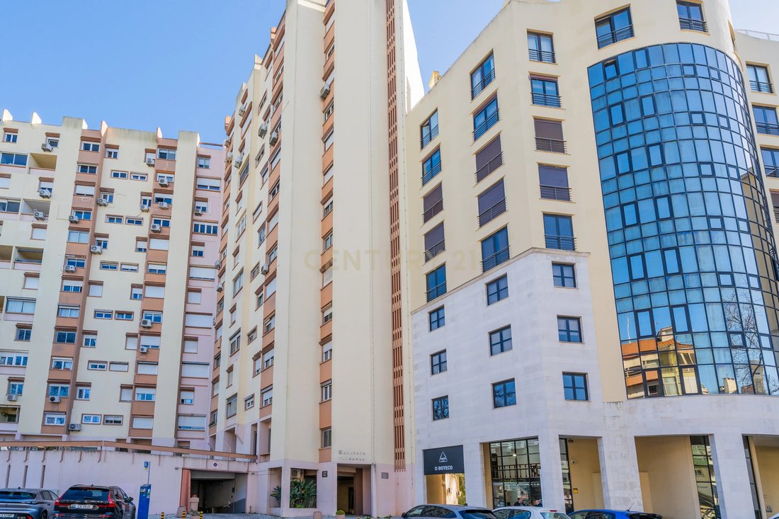 Apartment in Avenidas Novas, Lisbon, Portugal 3 - 18265950