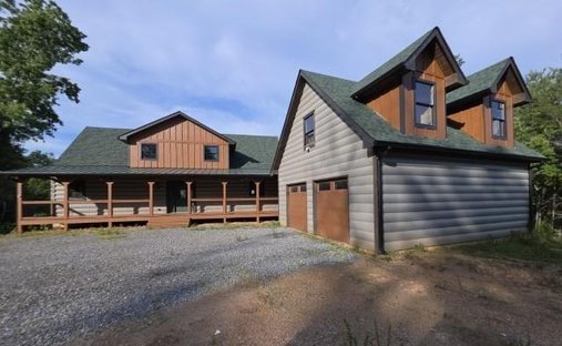 House in Blairsville, Georgia, United States 1