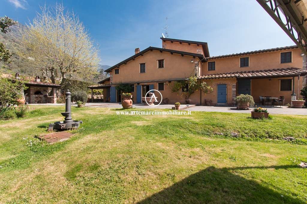 Villa in Strettoia-Capezzano-Valdicastello, Pietrasanta, Tuscany 3 - 12916569