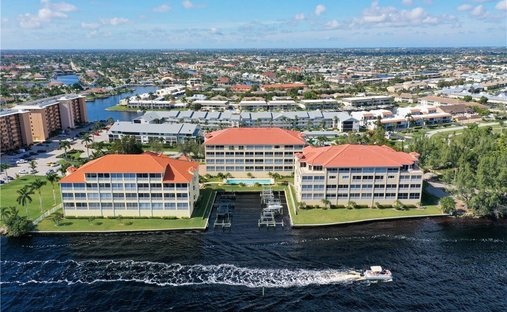 Condo in Cape Coral, Florida, United States 1