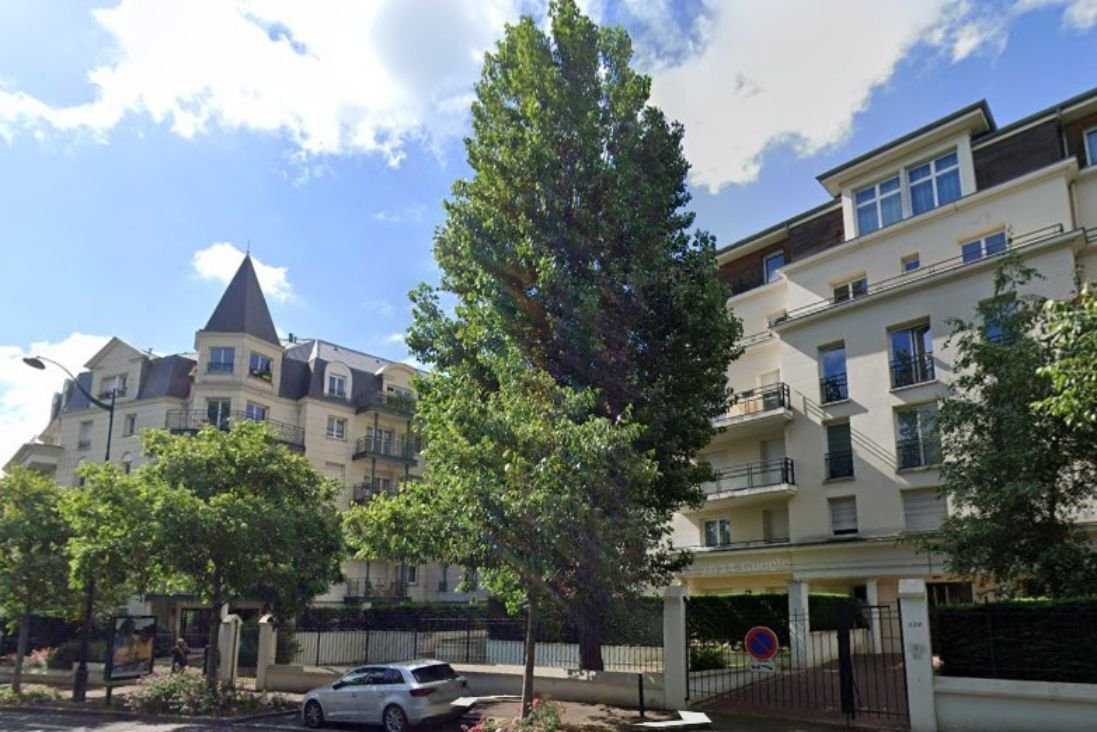Apartment in Anatole France, Le Plessis-Robinson, France 1 - 18261314