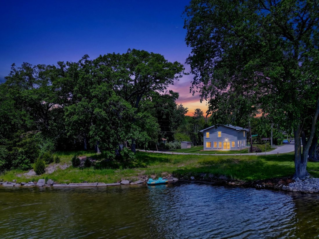 House in Volo, Illinois, United States 1 - 18265756